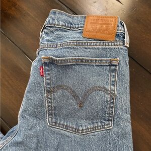 Women’s Levi wedgie straight 30